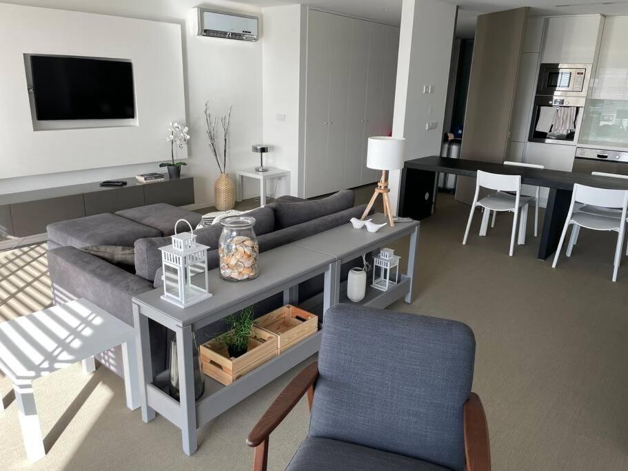 Stylish 1 Bedroom - Amazing Views Fuseta