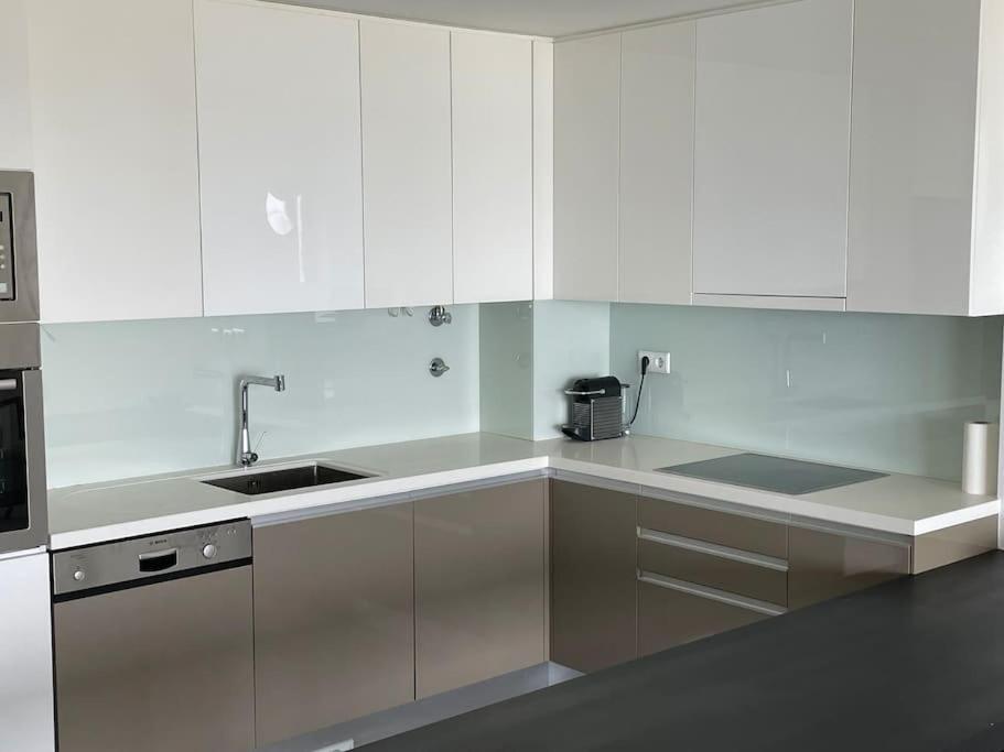 Stylish 1 Bedroom - Amazing Views Appartement *