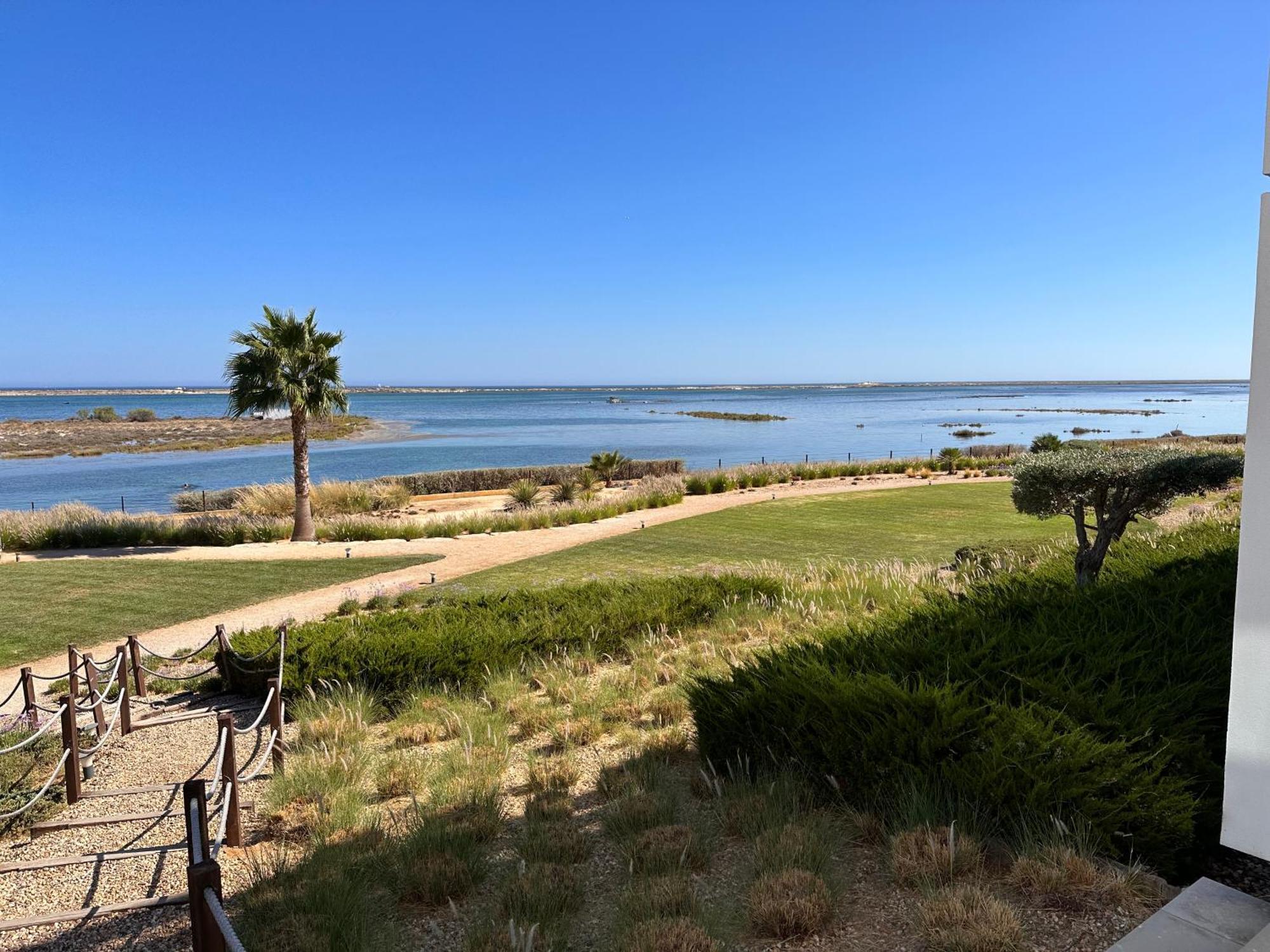 Stylish 1 Bedroom - Amazing Views
